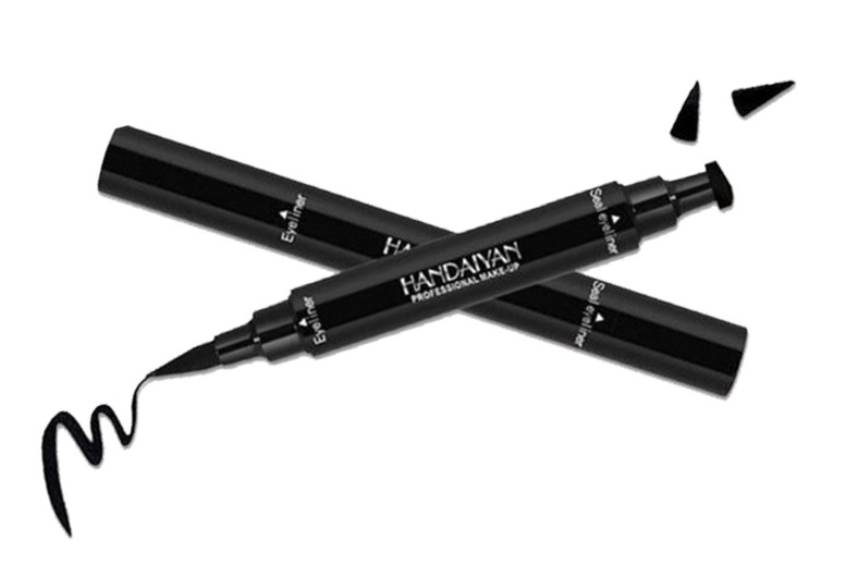 €4.99 instead of €17.05 (from Forever Cosmetics) for a two-in-one stamp liquid liner - save 71%