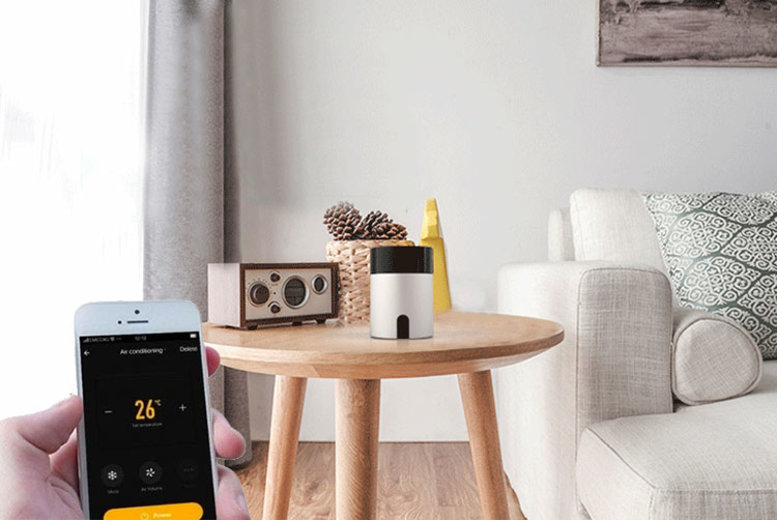 €24.99 instead of €55.43 (from WowWhatWho) for a voice-activated universal remote control - save 55%