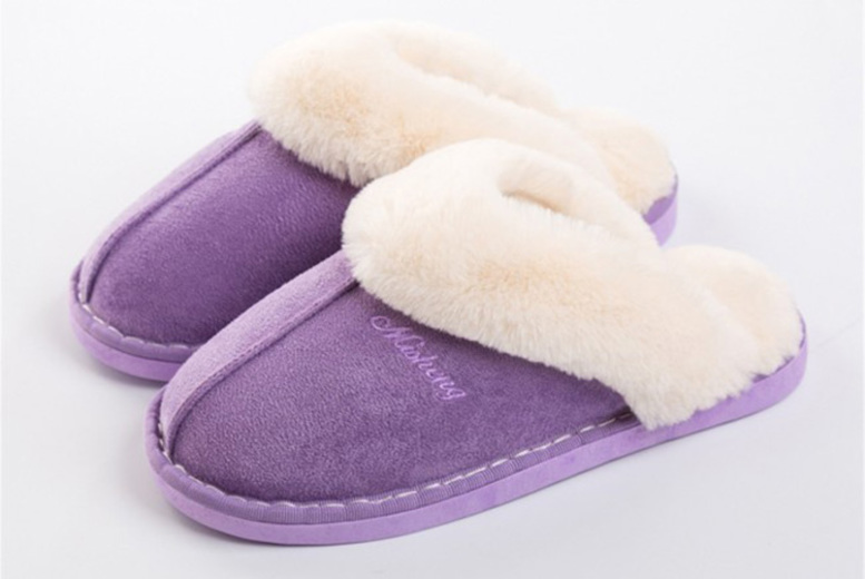 €14 instead of €33.60 (from Who What Who) for a pair of women’s indoor warm slippers - save 58%