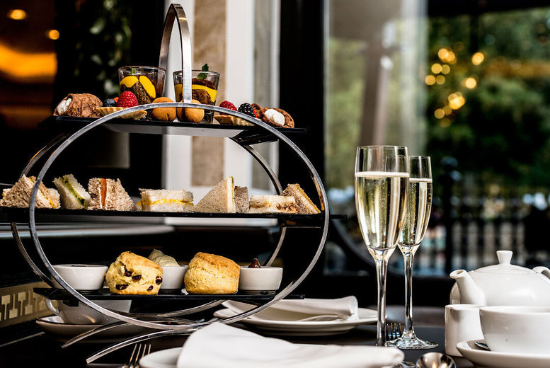 £49 instead of £97.80 for an afternoon tea for two people with a glass of Prosecco each at the 5* Baglioni Hotel, Kensington - save 50%