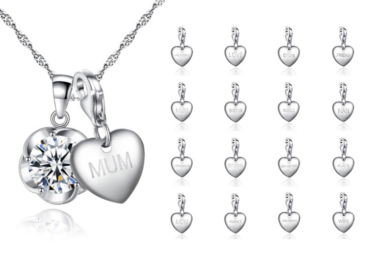 €10.99 instead of €84.60 (from Your Ideal Gift) for a personalised charm necklace made with crystals from Swarovski® - save 87%