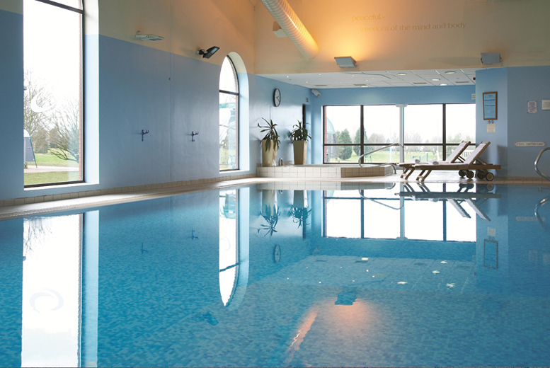 English Spa Retreat & Dinner for 2 De Vere Staverton Park Travel