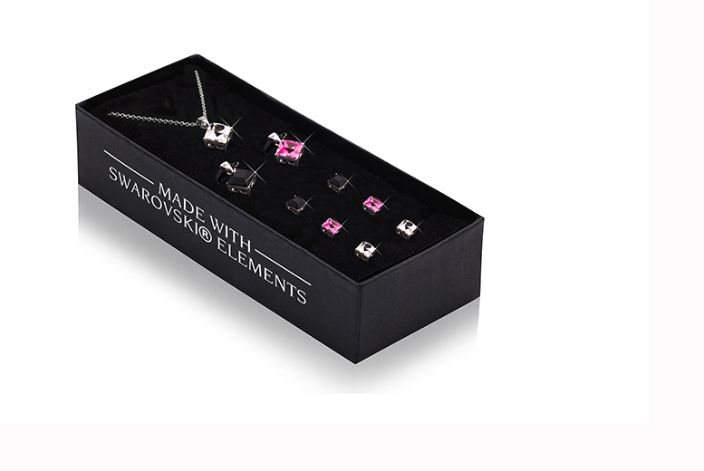 €11 instead of €109.50 (from Lily Spencer) for a set of three square crystal pendants with matching earrings - save 91%