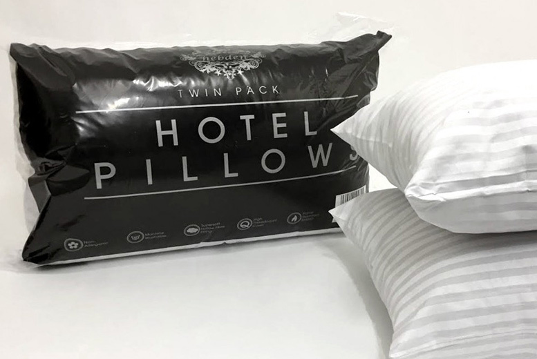 €17.99 instead of €111.58 (from Direct Warehouse Limited) for eight hotel-quality striped pillows - save 84%