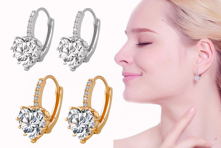 €6.99 instead of €24.91 (from Yepko) for a pair of Karena crystal heart hoop earrings - choose between two colours and save 72%