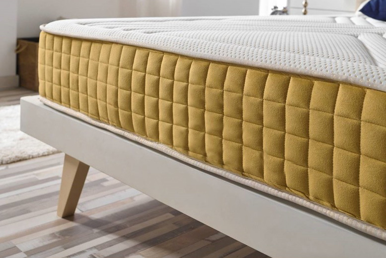 €149 instead of €1924.74 (from Eccox) for a single luxury memory foam gold-threaded mattress, €169 for a double, €189 for a king - save up to 92%