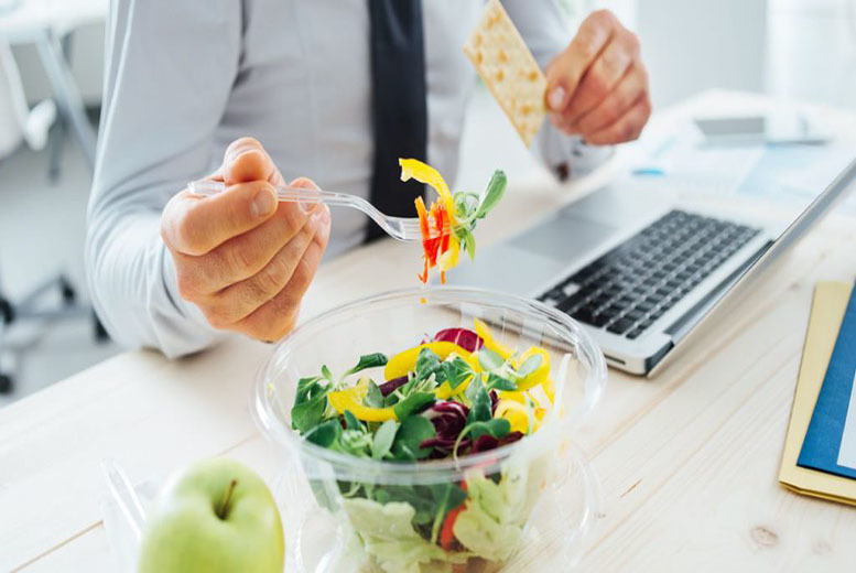 €16 instead of €333.64 (from New Skills Academy) for a dangers of sleep deprivation or healthy eating at work course, or €29 for a healthy working life bundle - save up to 95%