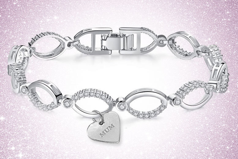 €14 instead of €112.47 (from Gemnations) for a multi-link ‘Mum’ bracelet made with crystals from Swarovski® - save 88%