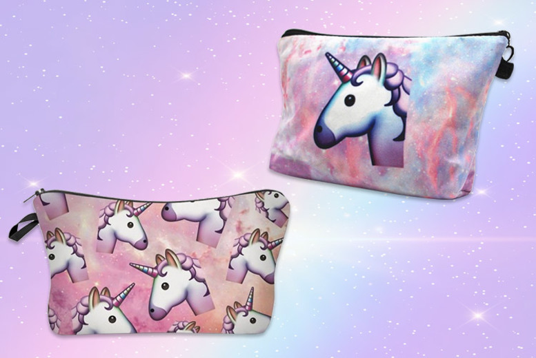€6.50 instead of €22.99 (from Blu Fish) for a unicorn makeup bag - choose from two designs and save 72%