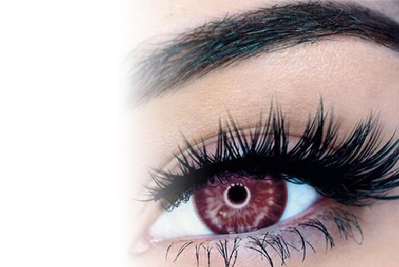 €7.99 instead of €22.43 (from Forever Cosmetics) for eight magnetic eyelash extensions (two pairs) - save 64%
