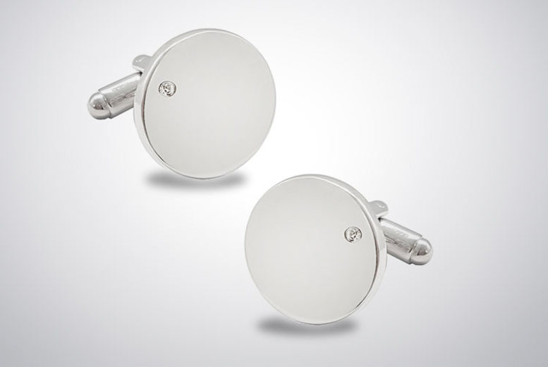 €9.99 instead of €56.52 (from Gemnations) for a pair of Swarovski® cufflinks - save 82%