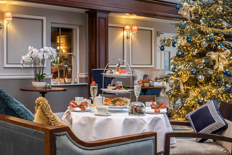 €69 for a magical spa day including spa access, choice of 30-minute treatment, festive afternoon tea and a hot chocolate or glass of Prosecco at The Johnstown Estate Hotel & Spa, County Meath - save 29%